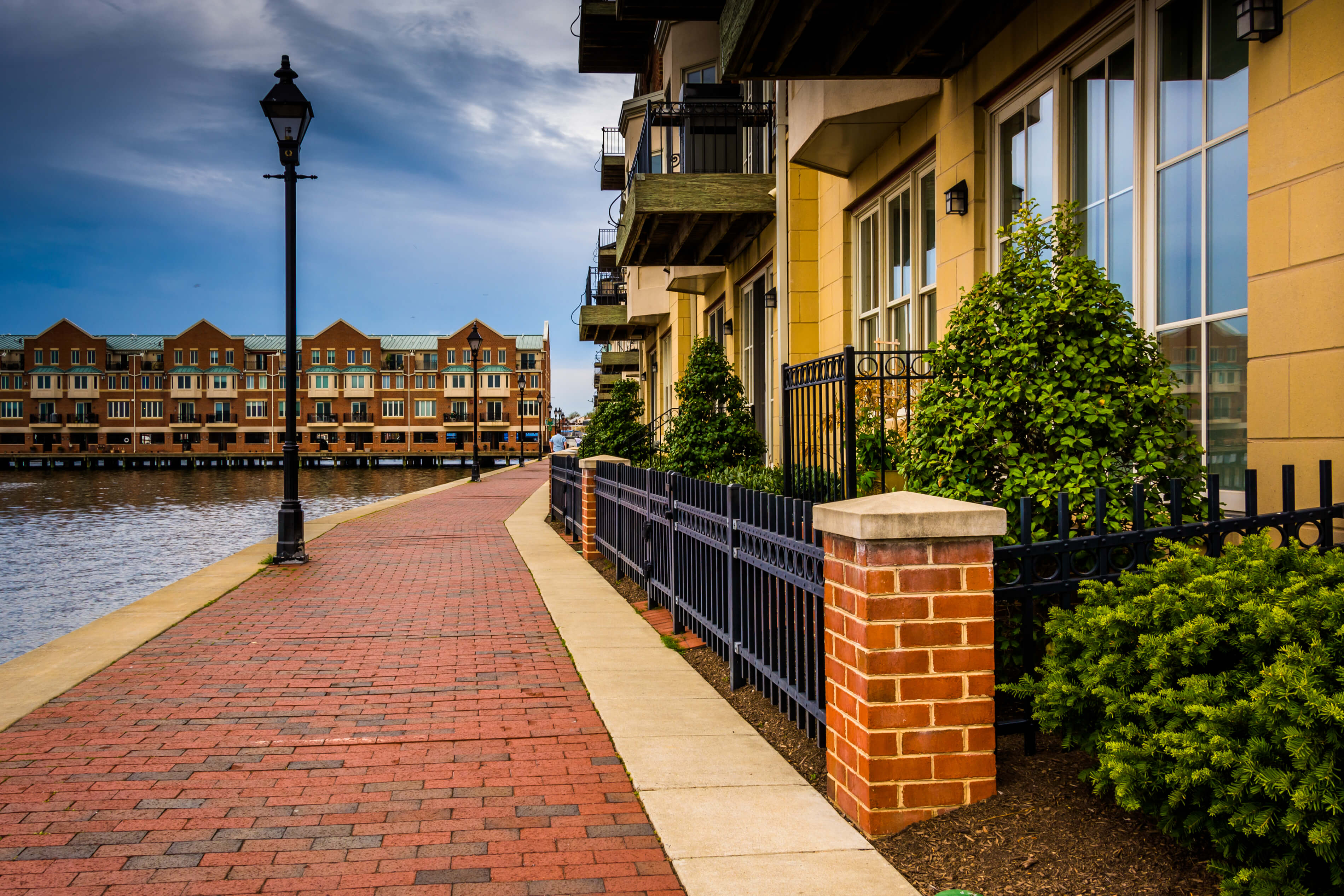 Homes on the waterfront in Fells Point, Baltimore, Maryland. Header